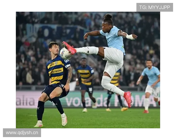 AC米兰战术大改，方向初显但问题加剧，稳定性面临考验